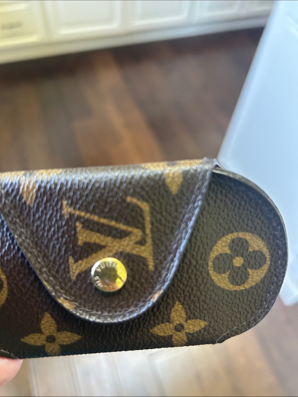 Louis Vuitton Monogram Snap Key Pouch in Brown and Gold - Picture 4 of 15